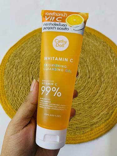 Whitamin C  Brightening Cleansing Gel photo review
